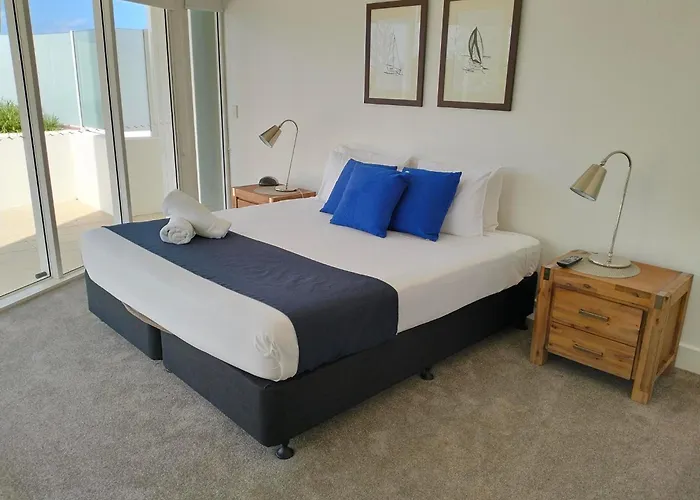 Kirra Surf Apartments